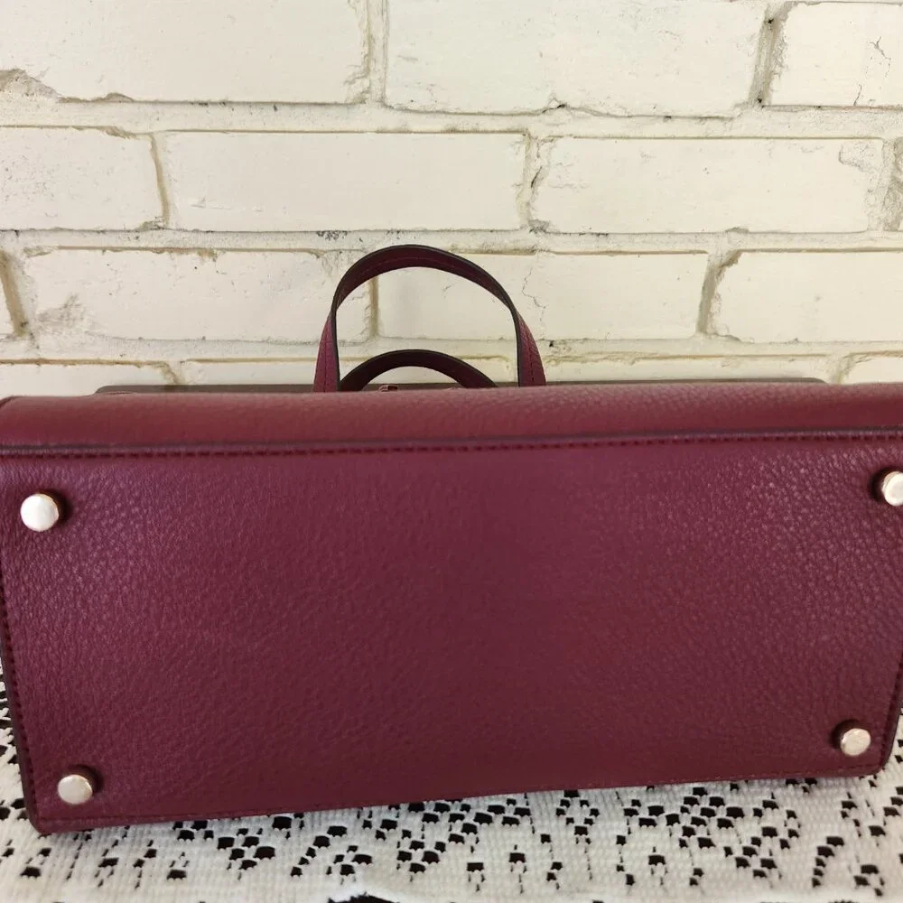 Like New Kate Spade NY Hayes Street Blackberry Shoulder Bag Purse